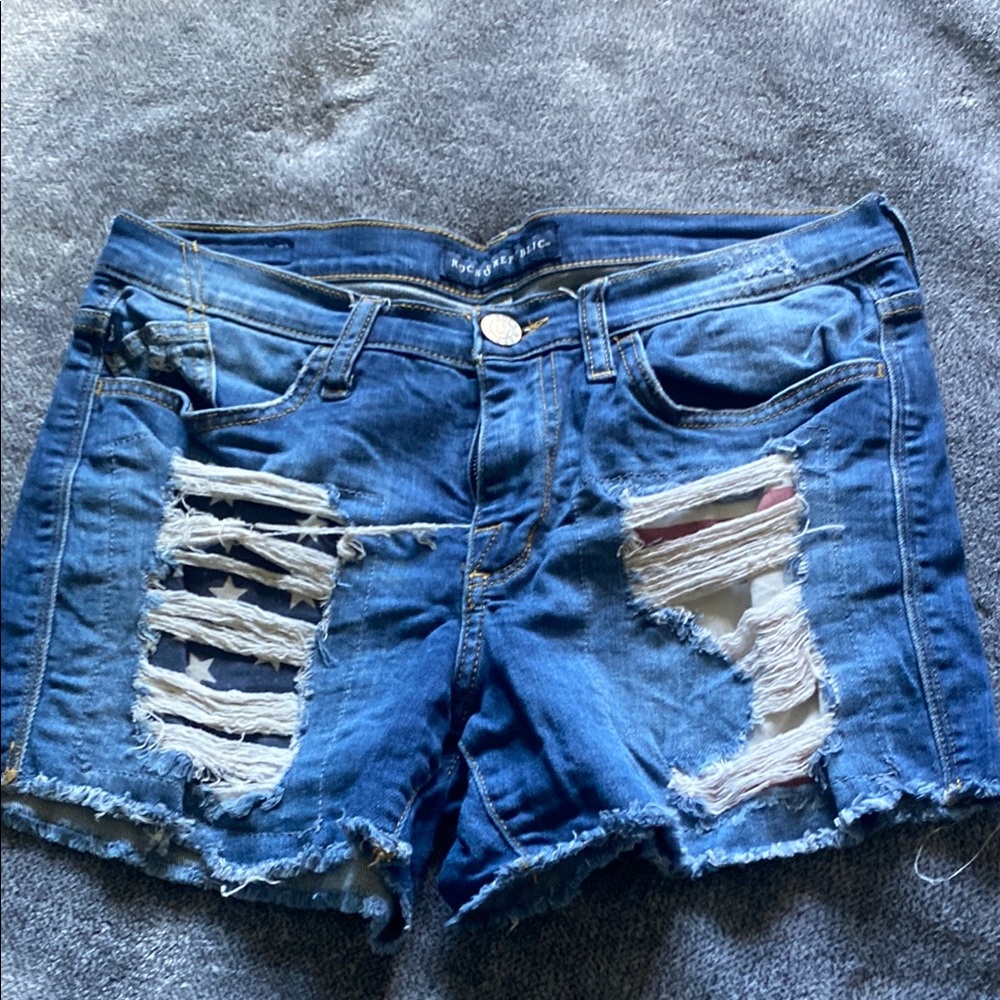 🍄Rock & Republic Blue Distressed Jean Shorts with Camo Accents